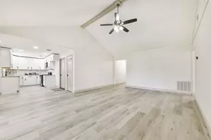 2005 Cheryl Dr, Pearland, TX 77581 - Photo 6