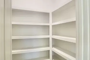 510 E 37th St, Houston, TX 77022 - Photo 12