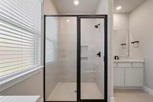 103 E Christine Manor Dr, Montgomery, TX 77316 - Photo 24