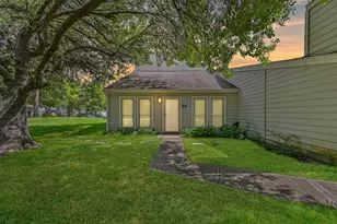 42 Hideaway Dr, Friendswood, TX 77546 - Photo 1