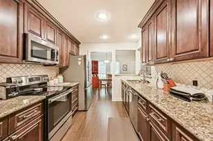 42 Hideaway Dr, Friendswood, TX 77546 - Photo 10