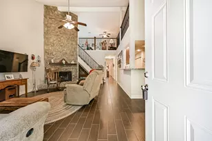 42 Hideaway Dr, Friendswood, TX 77546 - Photo 4