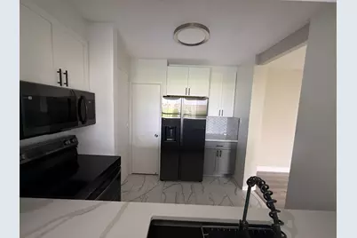 5001 Woodway Drive #705, Houston, TX 77056 - Photo 8