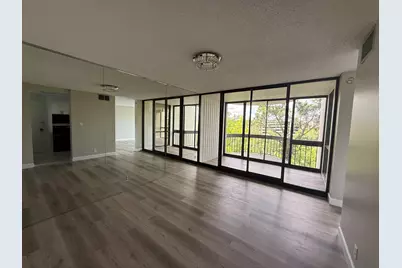 5001 Woodway Drive #705, Houston, TX 77056 - Photo 4
