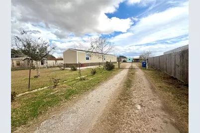 310 Beaks Avenue, Eagle Lake, TX 77434 - Photo 1