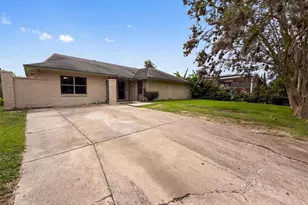 12510 Daventry Ln, Houston, TX 77039 - Photo 16