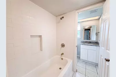 12510 Daventry Lane, Houston, TX 77039 - Photo 14
