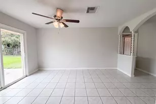 12510 Daventry Ln, Houston, TX 77039 - Photo 8