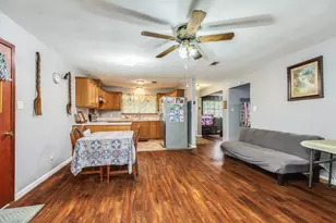 409 Red Oak St, Brazoria, TX 77422 - Photo 8
