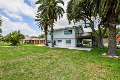 204 S Bay Boulevard, Palacios, TX 77465 - Photo 34
