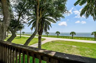 204 S Bay Blvd, Palacios, TX 77465 - Photo 2