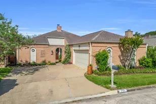 2206 Paso Rello Dr, Houston, TX 77077 - Photo 2