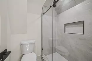 507 Commodore Way, Houston, TX 77079 - Photo 38