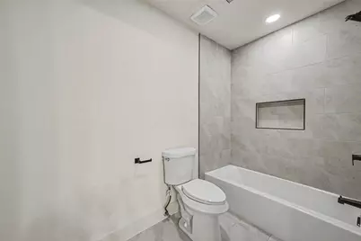 507 Commodore Way, Houston, TX 77079 - Photo 32