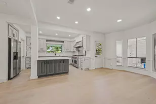 507 Commodore Way, Houston, TX 77079 - Photo 2