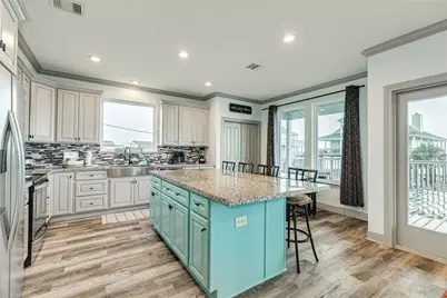 13027 Jolly Roger Drive, Freeport, TX 77541 - Photo 20