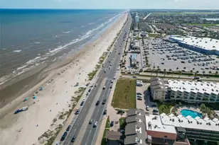 6300 Seawall Blvd, Galveston, TX 77551 - Photo 26