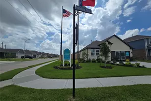 1423 Friendship Trl, Seabrook, TX 77586 - Photo 6