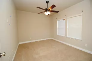 3311 Pleasant Hollow Ln, Houston, TX 77365 - Photo 10