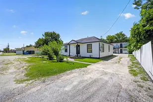 911 Michigan St, Houston, TX 77587 - Photo 20
