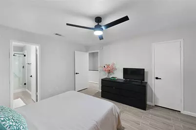 6425 Burgoyne Road #13, Houston, TX 77057 - Photo 32