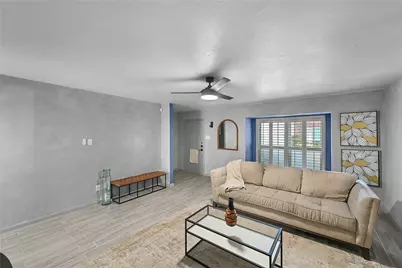 6425 Burgoyne Road #13, Houston, TX 77057 - Photo 6