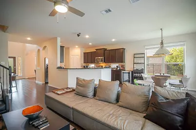 63 W Deer River Circle, The Woodlands, TX 77389 - Photo 12
