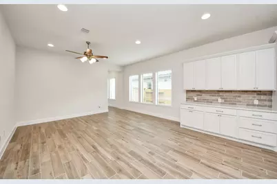 27315 Scarlet Paint Brush Drive, Hockley, TX 77447 - Photo 6