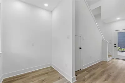 812 Elkhart Street #B, Houston, TX 77091 - Photo 4