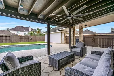 1915 Blue Quail Drive, Friendswood, TX 77546 - Photo 28