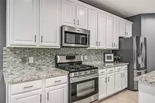 1915 Blue Quail Dr, Friendswood, TX 77546 - Photo 12
