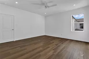209 Edgewood St, Houston, TX 77011 - Photo 12
