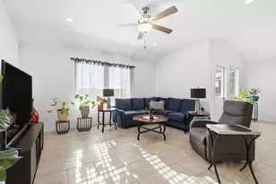 1046 Appaloosa Ln, Rosharon, TX 77583 - Photo 12