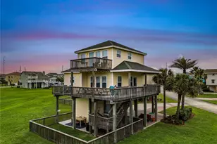 4114 Courageous Ln, Galveston, TX 77554 - Photo 2