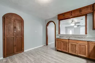 3201 Iowa St, Baytown, TX 77520 - Photo 18