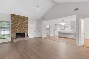 7935 Yellow Pine Dr, Houston, TX 77040 - Photo 4
