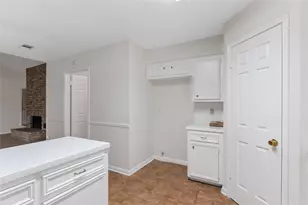 7935 Yellow Pine Dr, Houston, TX 77040 - Photo 10