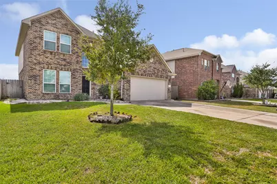 10014 Eagle Pines Drive, Baytown, TX 77521 - Photo 2