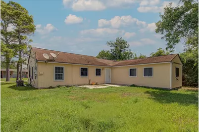 418 Azalea Street, Lake Jackson, TX 77566 - Photo 32