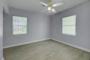 418 Azalea St, Lake Jackson, TX 77566 - Photo 22