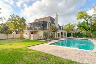 372 Robbins Dr, Houston, TX 77024 - Photo 16