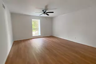 372 Robbins Dr, Houston, TX 77024 - Photo 12