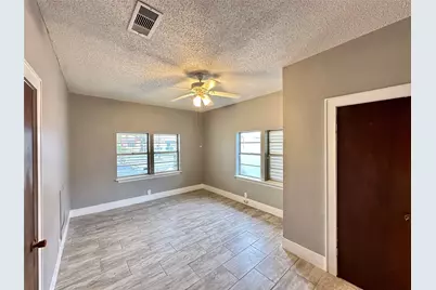 3828 Avenue S 1/2, Galveston, TX 77550 - Photo 12