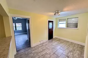 3828 Ave S 1/2, Galveston, TX 77550 - Photo 10