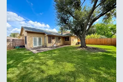 1118 W Belgravia Drive, Pearland, TX 77584 - Photo 8