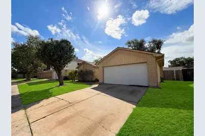1118 W Belgravia Drive, Pearland, TX 77584 - Photo 2