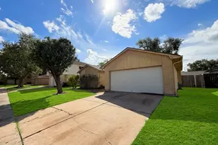 1118 W Belgravia Dr, Pearland, TX 77584 - Photo 2
