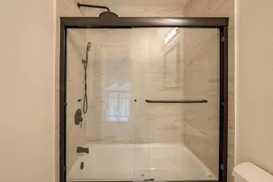 13 Lakeridge Dr, The Woodlands, TX 77381 - Photo 22