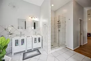 5027 Creekmont Dr, Houston, TX 77091 - Photo 32