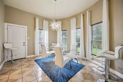 5027 Creekmont Drive, Houston, TX 77091 - Photo 16